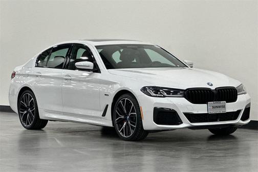 2023 BMW 530e 