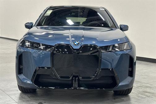 2026 BMW iX xDrive60