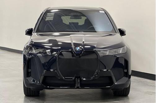 2026 BMW iX xDrive60