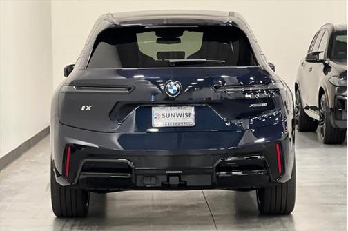 2026 BMW iX xDrive60
