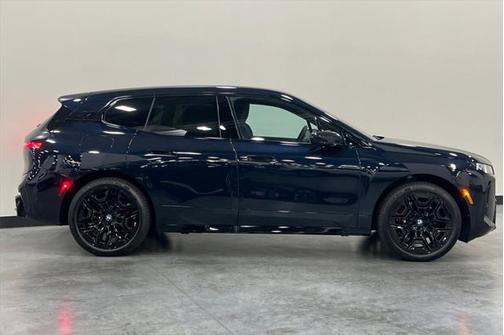 2026 BMW iX xDrive60