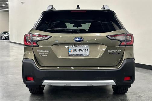 2023 Subaru Outback Touring XT