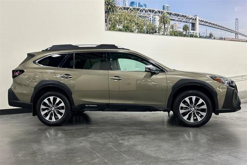 2023 Subaru Outback Touring XT
