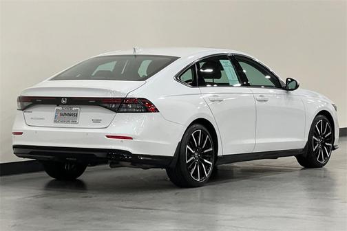 2025 Honda Accord Hybrid Touring