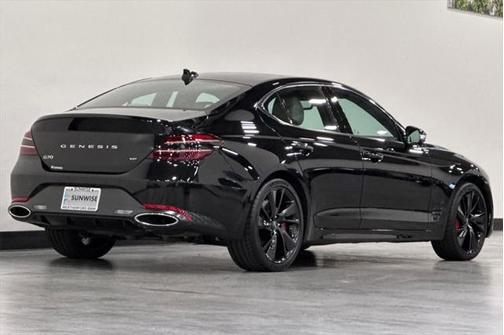 2023 Genesis G70 3.3T RWD