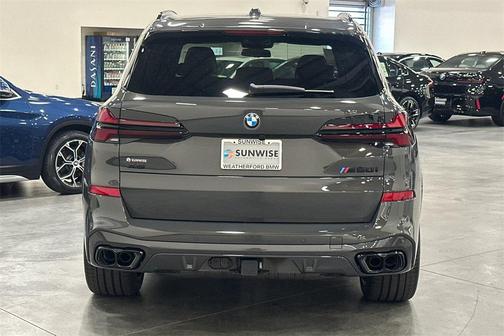 2026 BMW X5 M60i