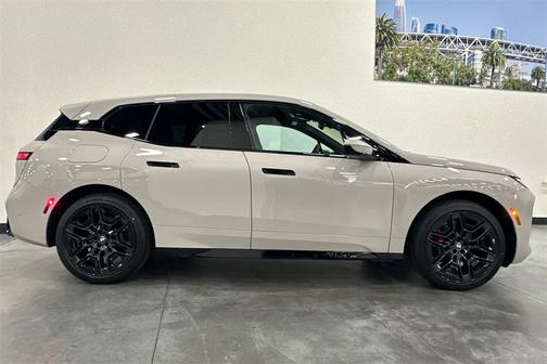 2026 BMW iX xDrive60