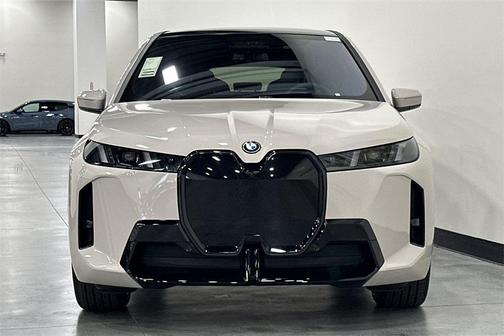 2026 BMW iX xDrive60