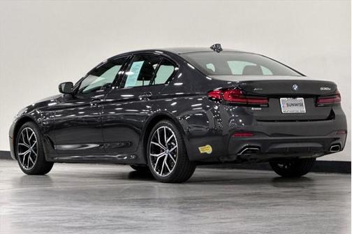 2022 BMW 530e Base