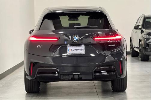 2026 BMW iX xDrive60
