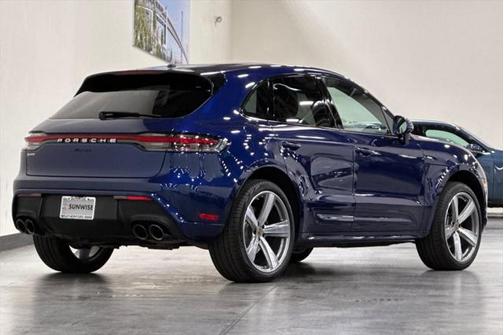 2024 Porsche Macan Base