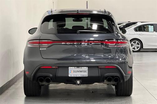 2024 Porsche Macan Base