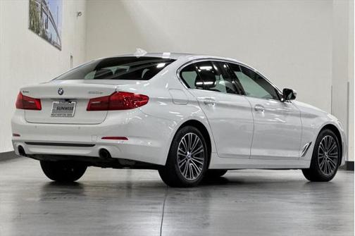 2020 BMW 530e iPerformance
