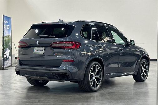 2022 BMW X5 M50i