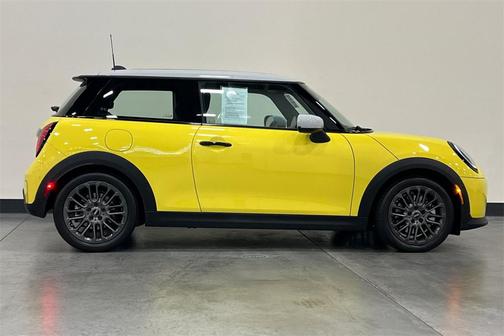 2025 MINI Hardtop Cooper