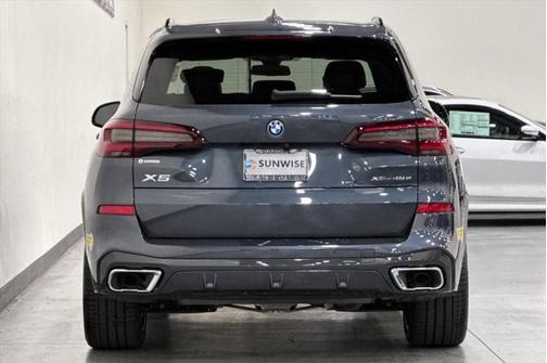 2022 BMW X5 PHEV xDrive45e