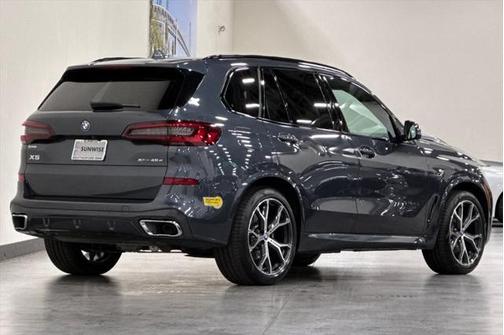 2022 BMW X5 PHEV xDrive45e