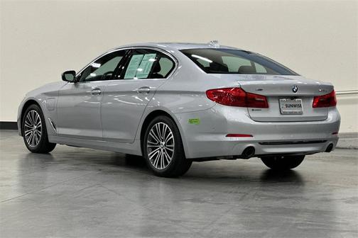 2020 BMW 530e xDrive iPerformance