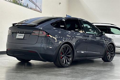 2023 Tesla Model X Plaid Tri Motor All-Wheel Drive