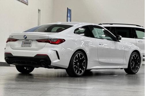2026 BMW 430 i xDrive