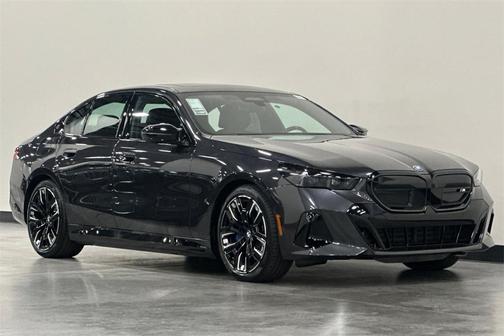 2025 BMW i5 M60