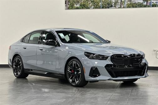 2025 BMW i5 M60
