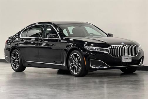 2022 BMW 750 i xDrive