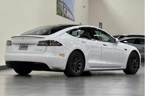 2020 Tesla Model S Performance