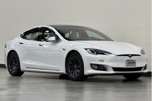 2020 Tesla Model S Performance