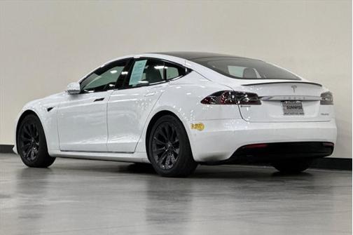 2020 Tesla Model S Performance