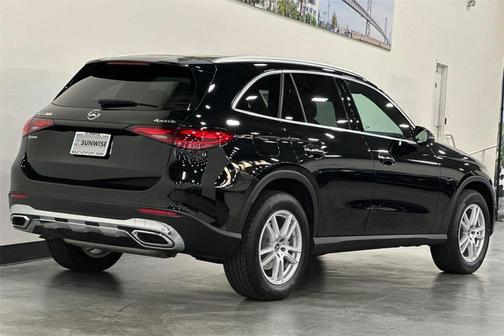 2025 Mercedes-Benz GLC 300 4MATIC