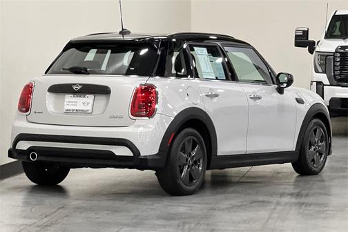 2023 MINI Hardtop Cooper