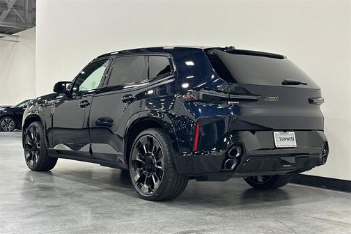2024 BMW XM Base