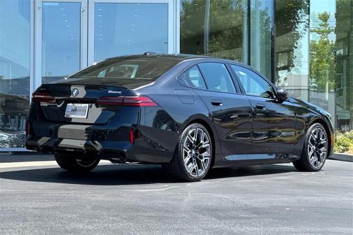 2026 BMW 550e xDrive