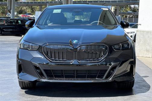 2026 BMW 550e xDrive