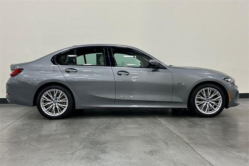 2023 BMW 330e 