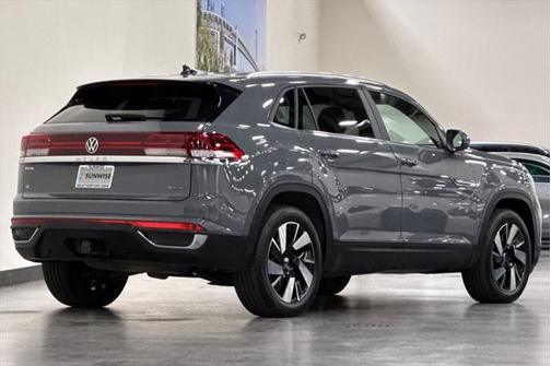 2024 Volkswagen Atlas Cross Sport 2.0T SE w/Technology 4MOTION
