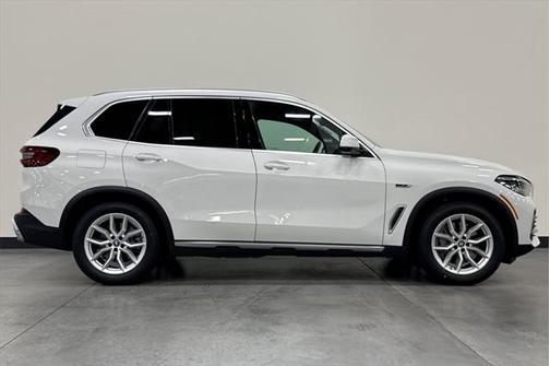 2022 BMW X5 PHEV xDrive45e