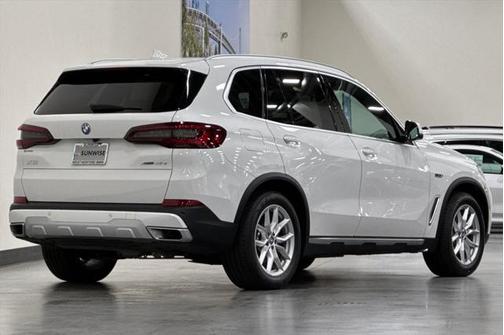 2022 BMW X5 PHEV xDrive45e