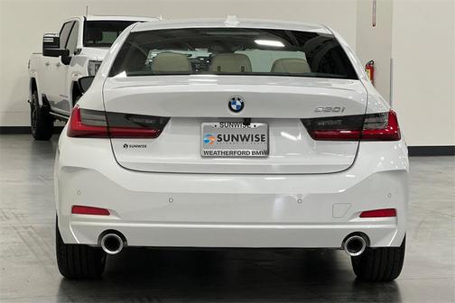 2024 BMW 330 i