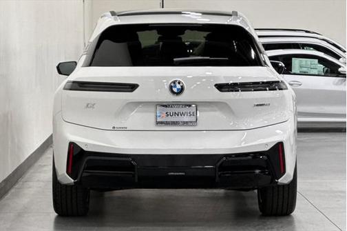 2026 BMW iX xDrive60