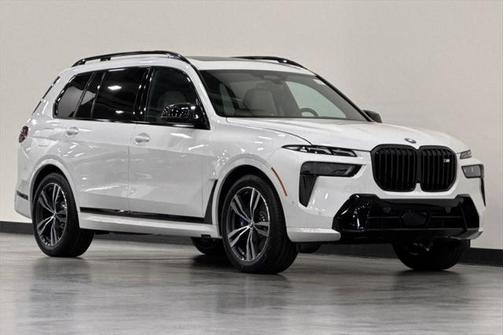 2025 BMW X7 M60i