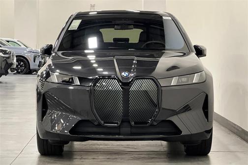 2026 BMW iX xDrive60