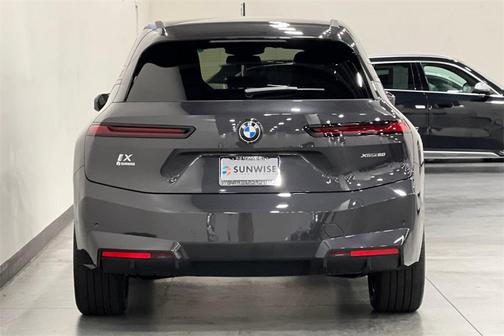 2026 BMW iX xDrive60