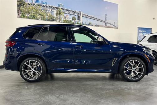 2023 BMW X5 M50i