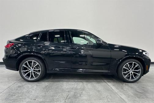 2021 BMW X4 xDrive30i