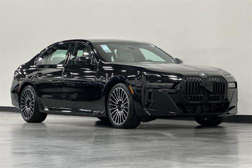 2025 BMW 760 xDrive