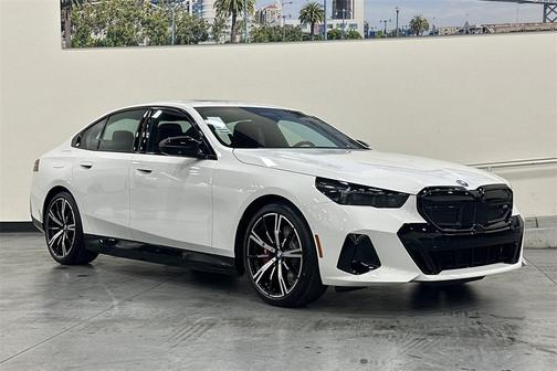 2025 BMW i5 M60