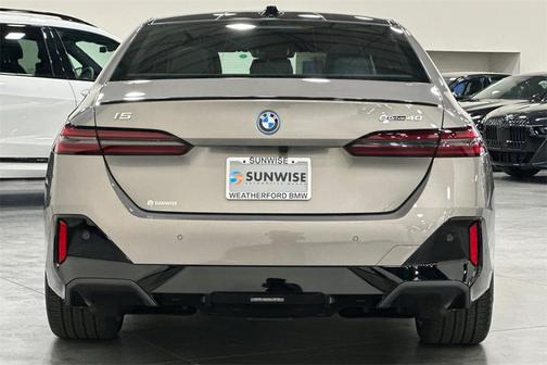 2026 BMW i5 eDrive40
