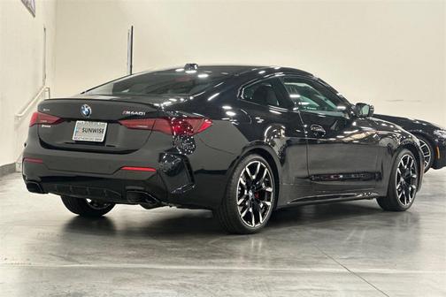 2025 BMW M440 i xDrive